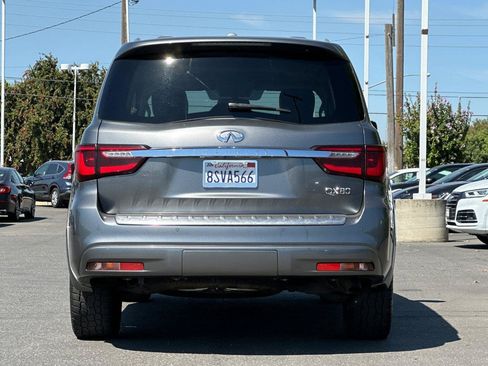 Used 2018 INFINITI QX80 4WD w/ Driver Assistance Package image 5