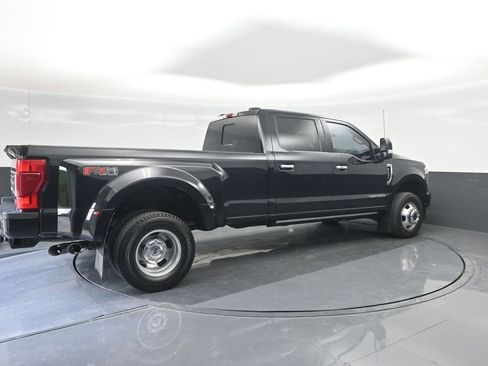 Used 2022 Ford F350 Limited AWD/4WD image 15