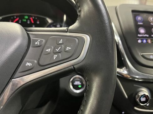 Used 2022 Chevrolet Equinox LT image 23