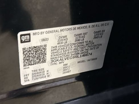 Used 2024 GMC Terrain SLT AWD/4WD image 29