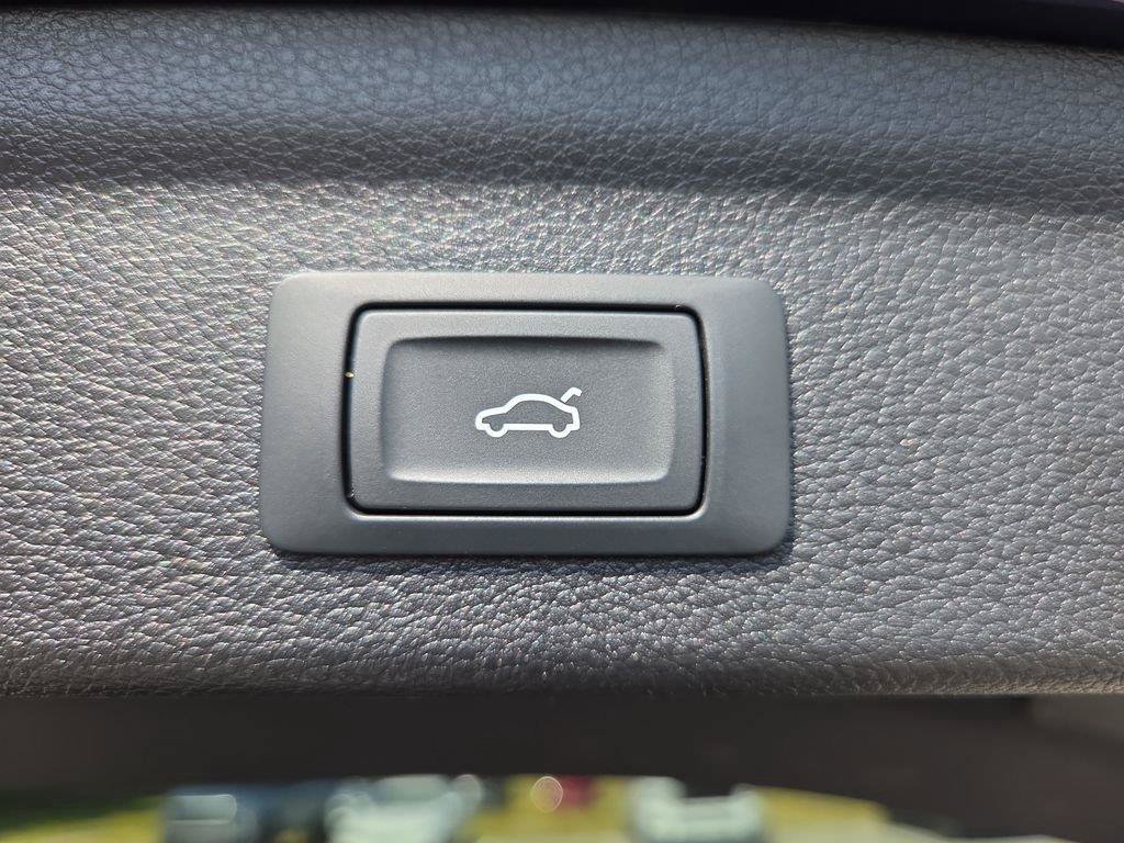 Used 2025 Audi Q3 2.0T Premium AWD/4WD image 27