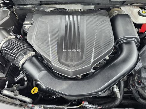 Used 2024 GMC Acadia Denali FWD image 27