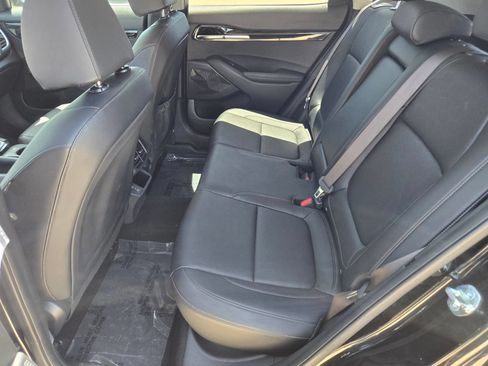 Used 2025 Kia Seltos EX FWD image 10
