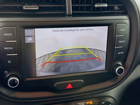 Used 2025 Kia Soul LX w/ LX Technology Package image 19