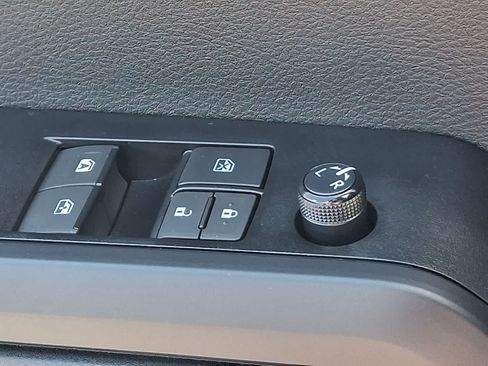 Used 2023 Toyota Tacoma SR AWD/4WD image 26