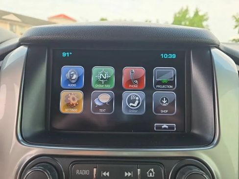 Used 2017 Chevrolet Suburban LT AWD/4WD image 30