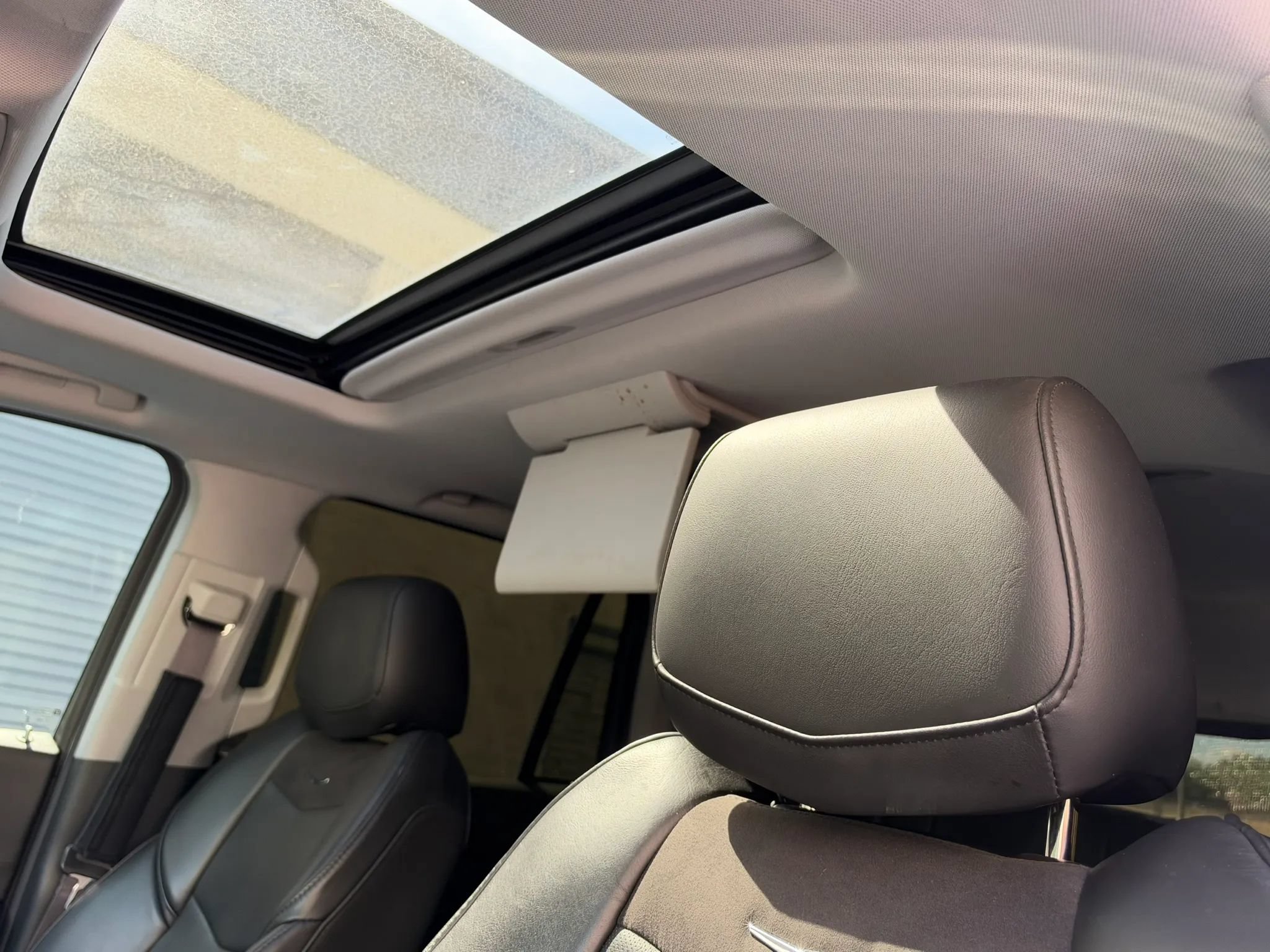 Used 2015 Cadillac Escalade Premium RWD image 24