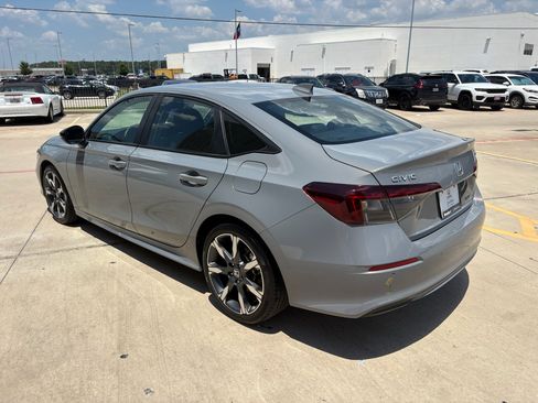 Certified 2025 Honda Civic Sport Touring image 6