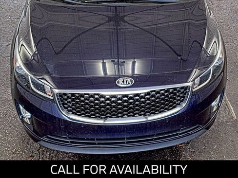 Used 2018 Kia Sedona EX FWD image 7