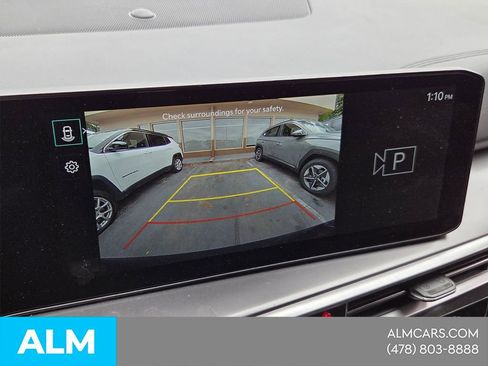 Used 2025 Kia Sorento LX FWD image 19