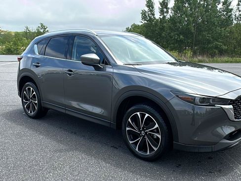 Used 2023 MAZDA CX-5 AWD 2.5 S w/ Premium Plus Pkg image 2