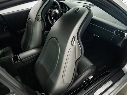 Used 2009 Porsche 911 Carrera S RWD image 32