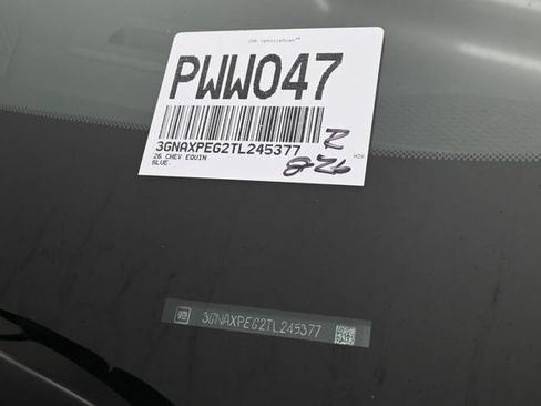 Used 2026 Chevrolet Equinox LT AWD/4WD image 22