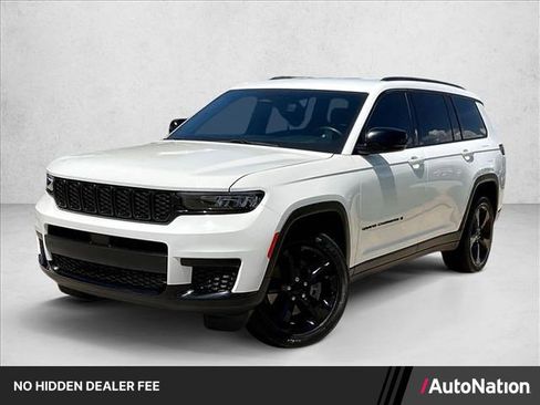 Used 2022 Jeep Grand Cherokee L Laredo RWD image 1