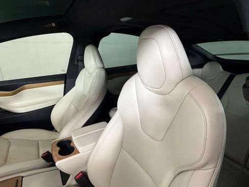 Used 2020 Tesla Model X Long Range image 6