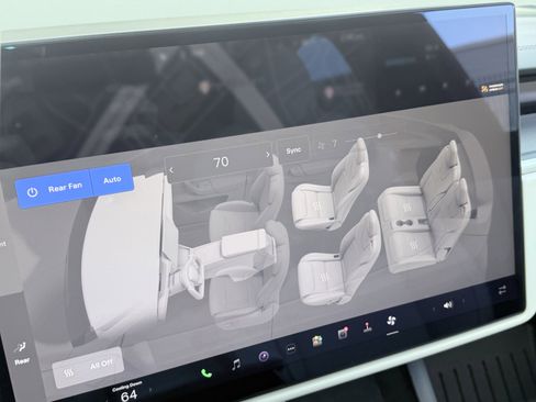 Used 2025 Tesla Model X Plaid image 91