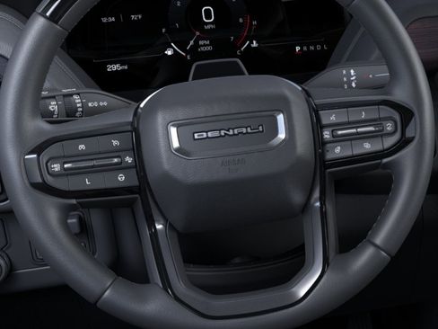 Used 2025 GMC Yukon Denali w/ Advanced Technology Package AWD/4WD image 20