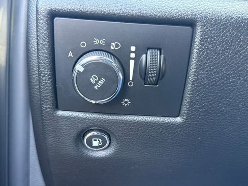 Used 2018 Jeep Grand Cherokee Limited AWD/4WD image 26