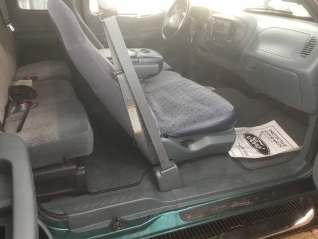 Used 1998 Ford F150 XLT AWD/4WD image 17