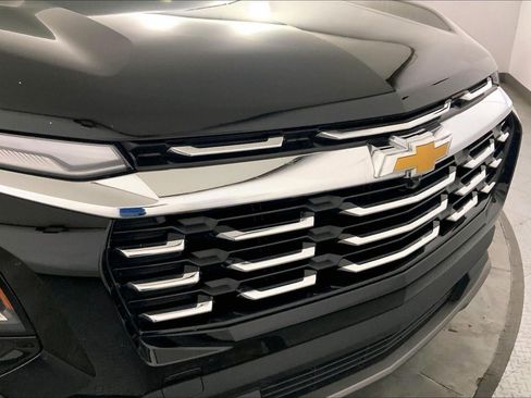 Used 2025 Chevrolet Equinox LT AWD/4WD image 29