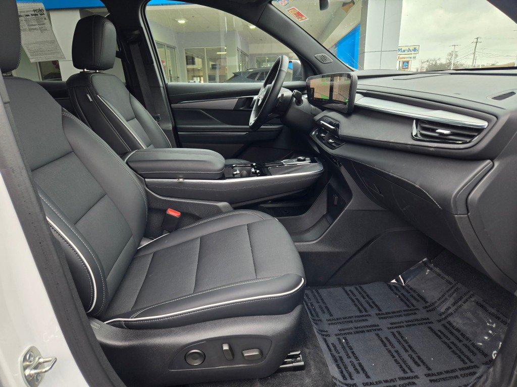 Certified 2025 Buick Enclave Preferred FWD image 7