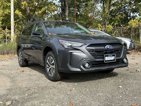 New 2025 Subaru Outback Premium image 1