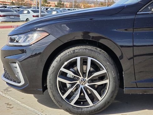 New 2026 Volkswagen Jetta SE image 5