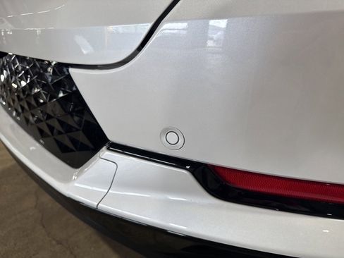 New 2025 Chevrolet Equinox EV RS w/ Convenience Package II image 11