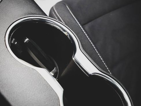 Used 2018 Ford Mustang Coupe w/ Equipment Group 101A image 11