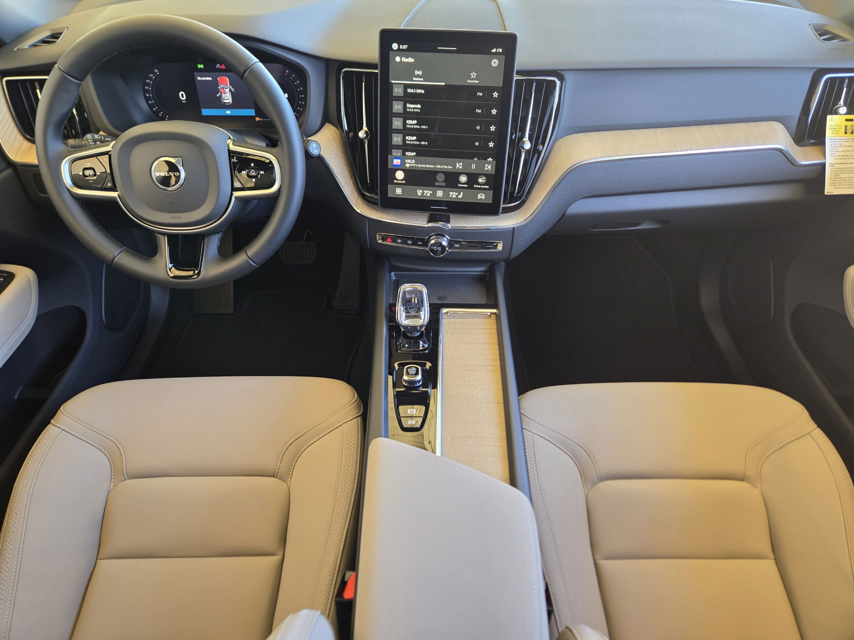 Used 2026 Volvo XC60 B5 Plus w/ Protection Package Premier AWD/4WD image 20