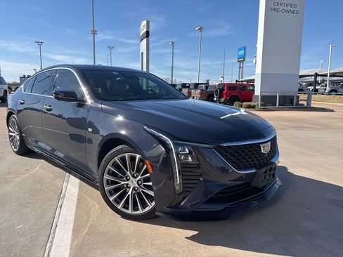 Used 2025 Cadillac CT5 Premium Luxury image 9