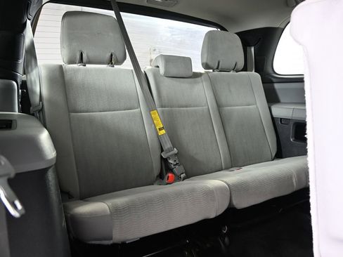 Used 2016 Toyota Sequoia SR5 AWD/4WD image 16