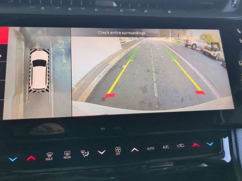 New 2026 Jeep Grand Cherokee Limited image 18