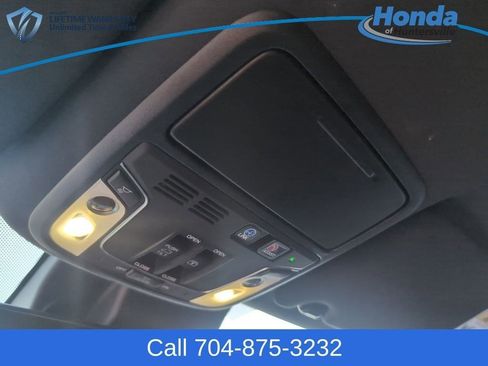 Used 2022 Honda Pilot Black Edition image 30