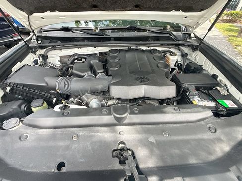 Used 2020 Toyota 4Runner Limited RWD image 32