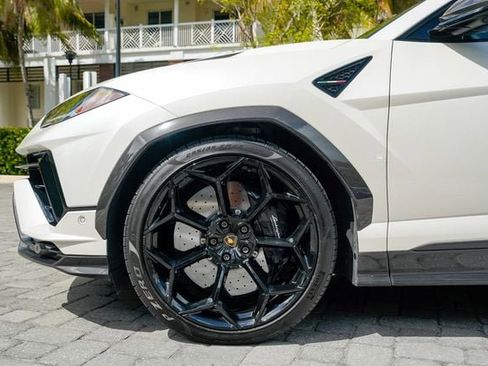 Used 2023 Lamborghini Urus Performante image 13