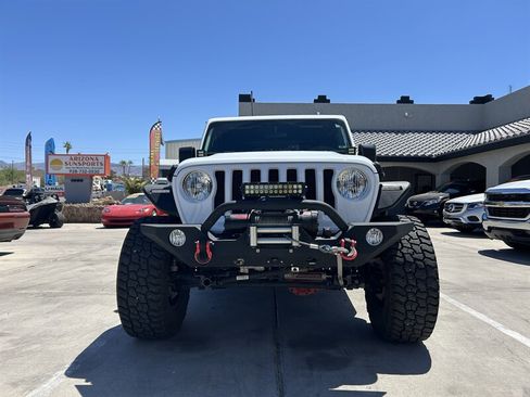 Used 2022 Jeep Wrangler Sport AWD/4WD image 2