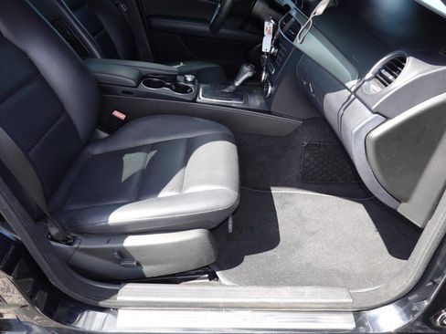 Used 2014 Mercedes-Benz C 250 Sedan image 22