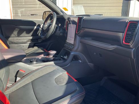 Used 2024 Ford Ranger Raptor image 11