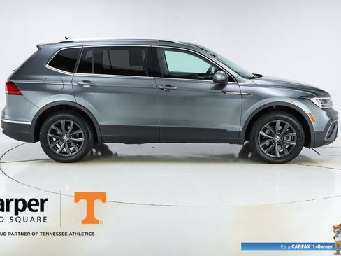 Used 2024 Volkswagen Tiguan SE w/ Panoramic Sunroof Package FWD image 49
