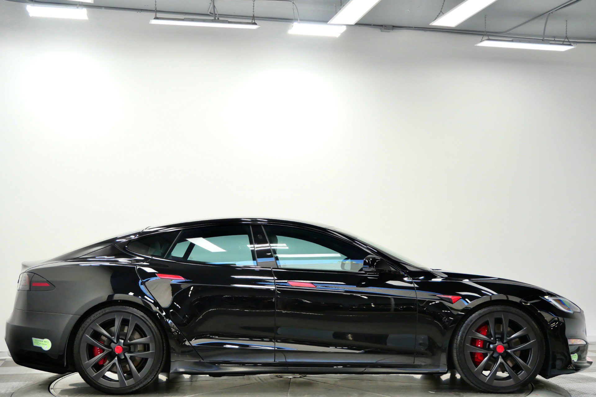 Used 2023 Tesla Model S AWD/4WD image 45