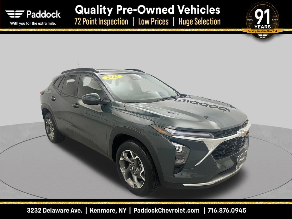 Used 2025 Chevrolet Trax LT w/ Driver Confidence Package FWD 360° Tour
