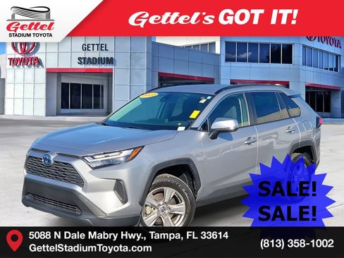 Used 2023 Toyota RAV4 XLE image 1