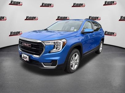 Used 2024 GMC Terrain SLE w/ Driver Convenience Package