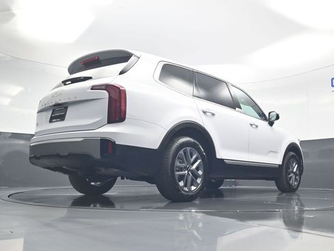 New 2025 Kia Telluride LX FWD image 45