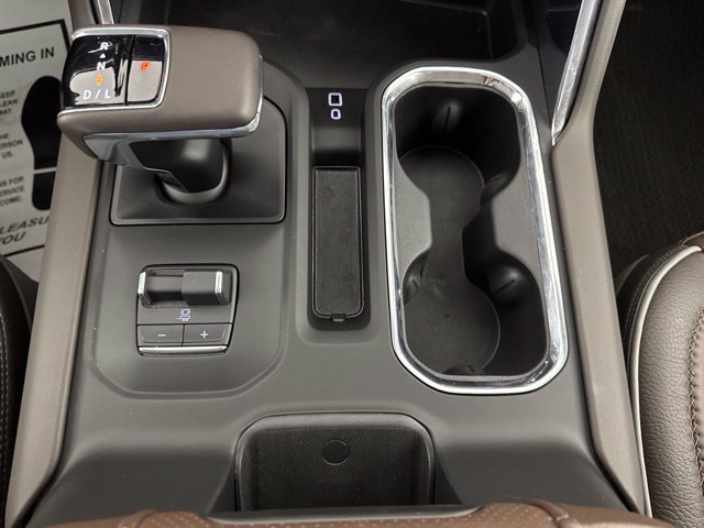 Used 2025 GMC Sierra 1500 Denali w/ Technology Package AWD/4WD image 17