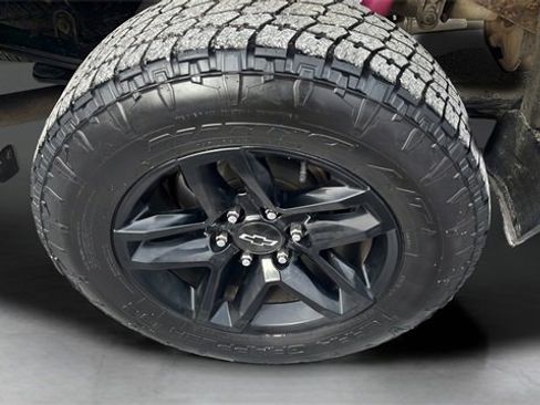 Used 2017 Chevrolet Silverado 1500 LT w/ All Star Edition image 33