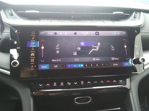 New 2026 Jeep Grand Cherokee Limited w/ Trailer Tow Package AWD/4WD image 17