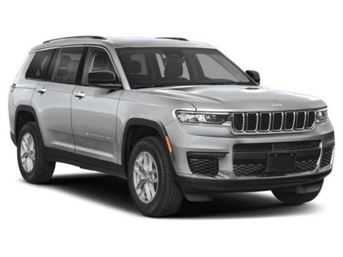 Certified 2023 Jeep Grand Cherokee L Limited w/ Luxury Tech Group II image 6