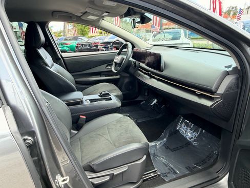 Certified 2024 Nissan Ariya FWD image 16